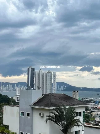 Imagem Terreno á venda em Condomínio fechado localizado em Balneário Camboriú