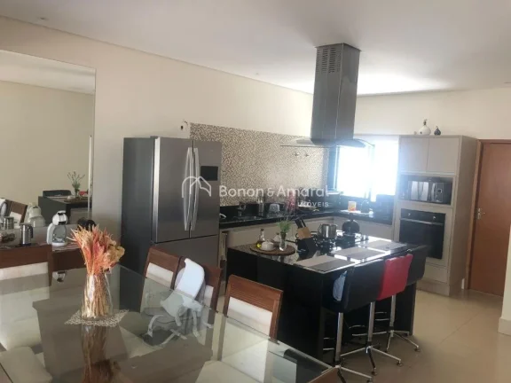 Imagem Excelente casa térrea, projetada para oferecer conforto, funcionalidade e ótima iluminação natur...