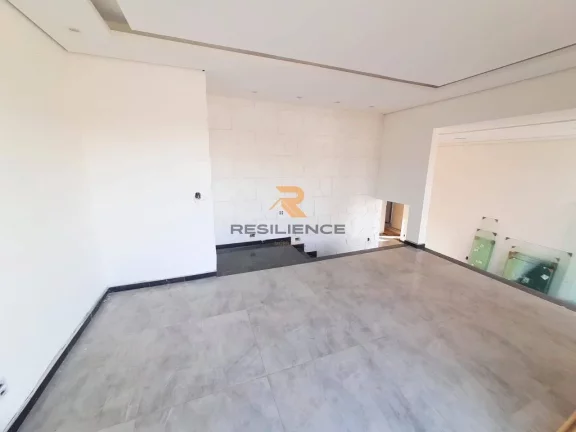Imagem Casa maravilhosa com 03 quartos sendo 02 suítes em condomínio fechado !!