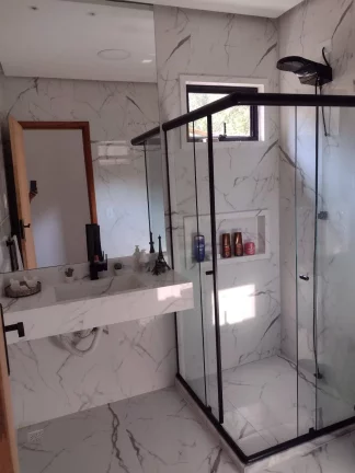Imagem Vendo esta linda casa em Cachoeiras de Macacu rj.