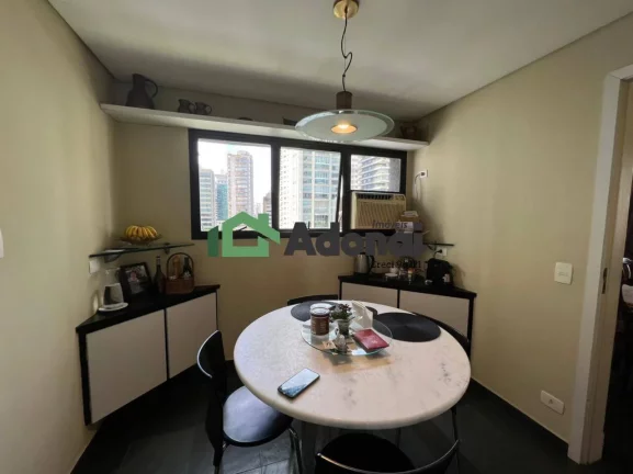 Imagem apartamento de alto padrão, no 9º andar, Itaim Bibi