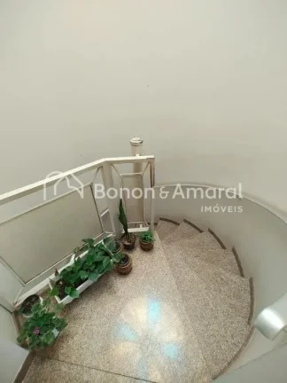 Imagem Excelente sobrado, disponível para venda, com localização privilegiada no bairro Jardim Nossa Sen...