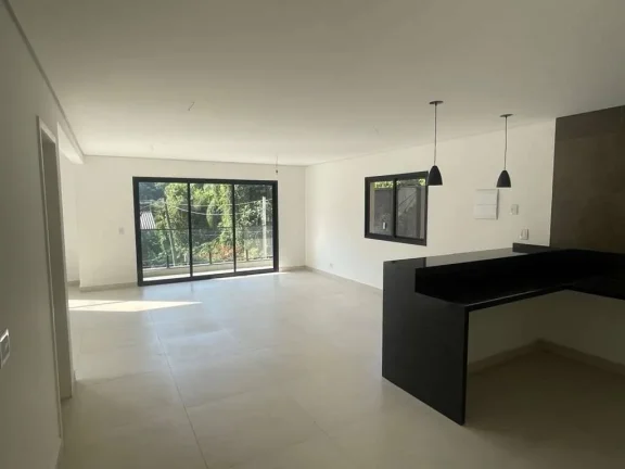 Imagem Cond. Vila Verde (Km 36 R.Tavares) - Zero Km, moderna, 3 sts, piscina!