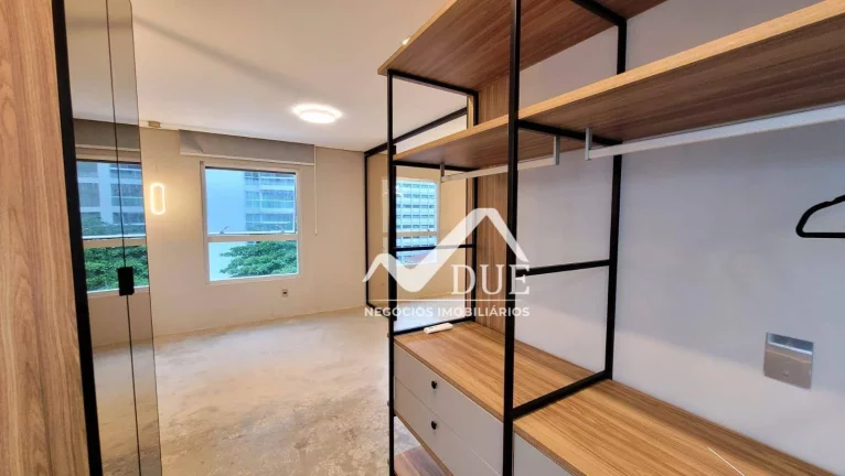 Imagem Apartamento com 1 dormitório à venda, 74 m² por R$ 740.000,00 - Embaré - Santos/SP