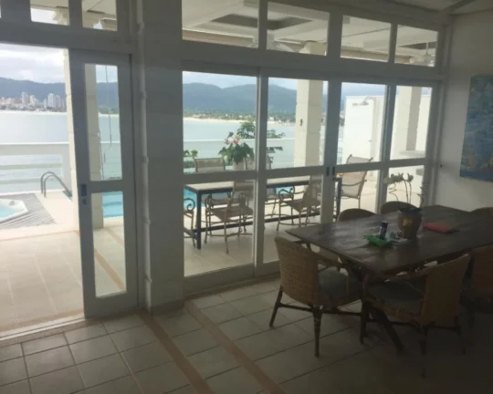 Imagem Excelente Casa no Condomínio Península!!!