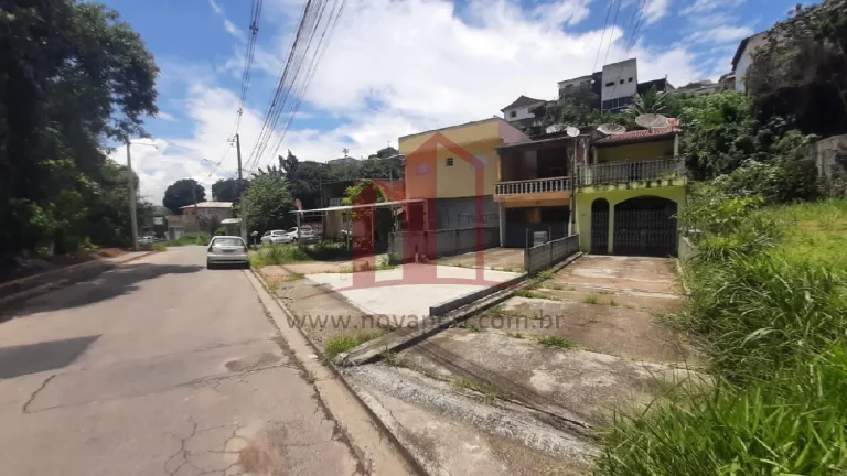 Imagem Imperdível! Casa à venda em Franco da Rocha-SP, no Jardim das Jabuticabeiras: 3 quartos, 2 salas, 2 banheiros, 2 vagas de garagem, 223,46 m².