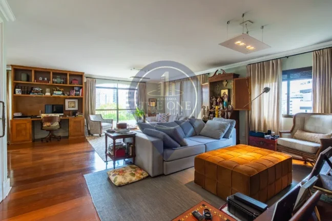 Imagem Apartamento de luxo na Vila Uberabinha, São Paulo-SP, com 3 quartos, 3 suítes e 171m² de área.