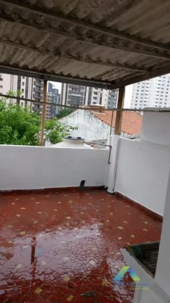 Imagem Linda casa 3 dormitórios,sendo 1 suite, 3 vagas de garagem, lavanderia, quintal com localização privilegiada fácil acesso a comércios .
