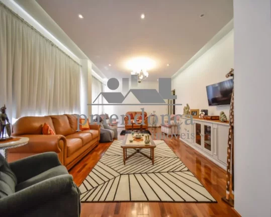 Imagem Belíssimo apartamento de Alto Padrão na rua Oscar Freire em Pinheiros.