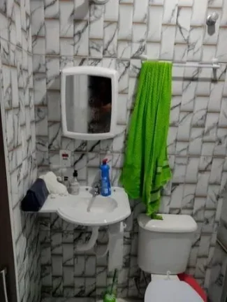 Imagem Casa para Venda em Itanhaém, Loty, 1 dormitório, 1 banheiro, 4 vagas