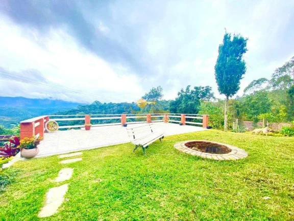 Imagem Casa para Venda em Teresópolis / RJ no bairro Fazenda Suiça