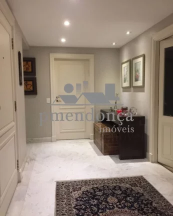 Imagem Apartamento à venda em Higienópolis com 327m², 3 suítes + escritório, 3 vagas livres.