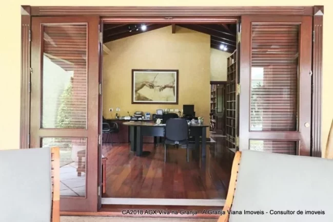 Imagem Casa com 3 dormitórios à venda, 640 m² por R$ 3.500.000,00 - Granja Viana - Carapicuíba/SP