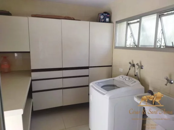 Imagem Oportunidade única, Casa á 5 minutos do Capivari, em Campos do Jordão/SP