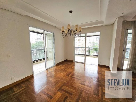 Apartamento em rua charmosa de Moema Pássaros próximo a Escola Móbile