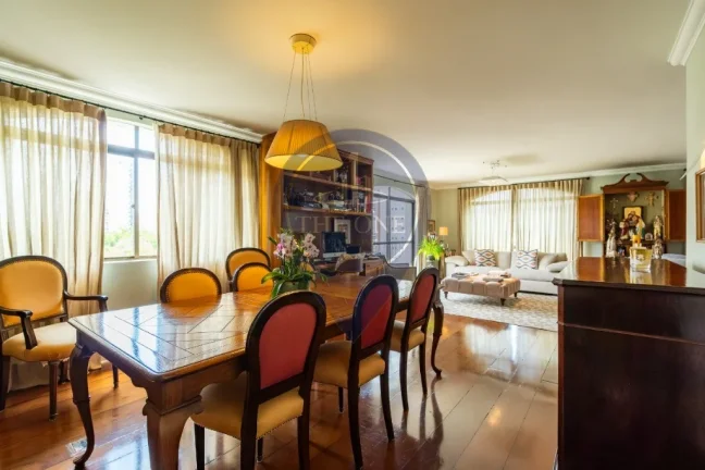 Imagem Apartamento de luxo na Vila Uberabinha, São Paulo-SP, com 3 quartos, 3 suítes e 171m² de área.
