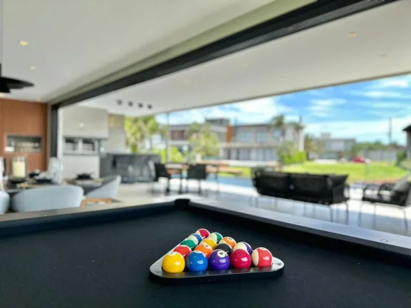 Imagem Casa em Condominio 6 Dormitórios - Bairro xangri-la