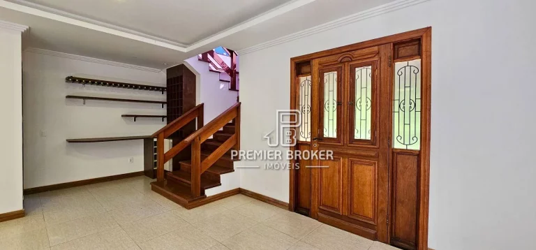 Imagem Casa à venda, 248 m² por R$ 997.000,00 - Vargem Grande - Teresópolis/RJ