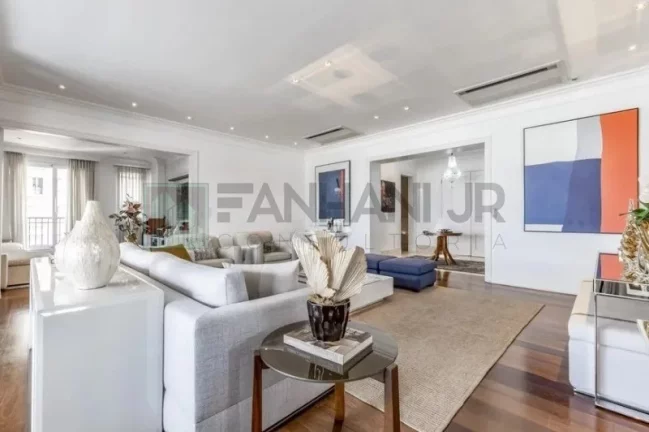 Imagem Descubra o seu novo lar neste incrível apartamento, repleto de uma arquitetura sofisticada que irá encantar você! Aqui, os tons neutros foram meticulo
