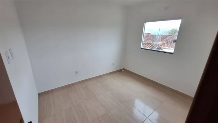 Imagem Casa 2 dormitórios com sacada a venda em Praia Grande 200metros da praia