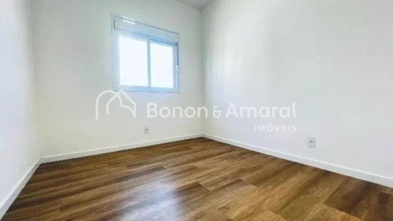 Imagem Apartamento em andar alto, com sol da manhã, e 2 vagas de garagem cobertas, oferecendo conforto, pr...