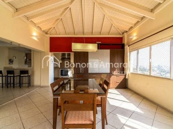 Imagem Apartamento cobertura tríplex, O imóvel possui living para vários ambientes,
 3 quartos, sendo 1 ...