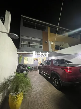 Imagem Casa Triplex - Próximo a Praia