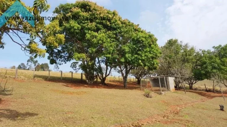 Imagem Sítio 25.000m² com Piscina e Quadra à Venda  Piracaia