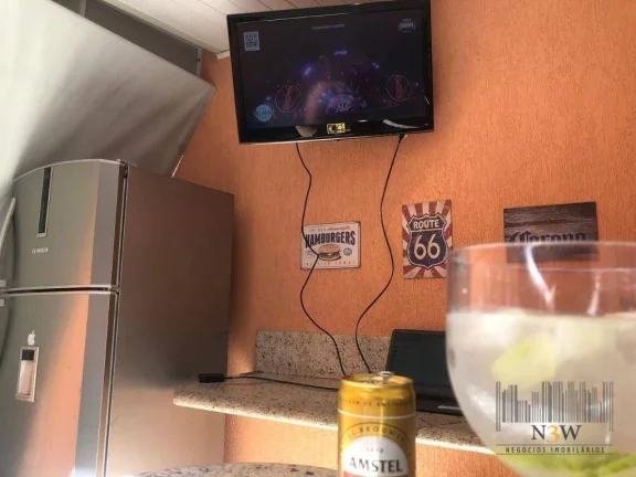 Imagem Sobrado à venda em Alphaville Barueri SP com 5 suítes, 4 vagas de garagem, piscina e 480m².