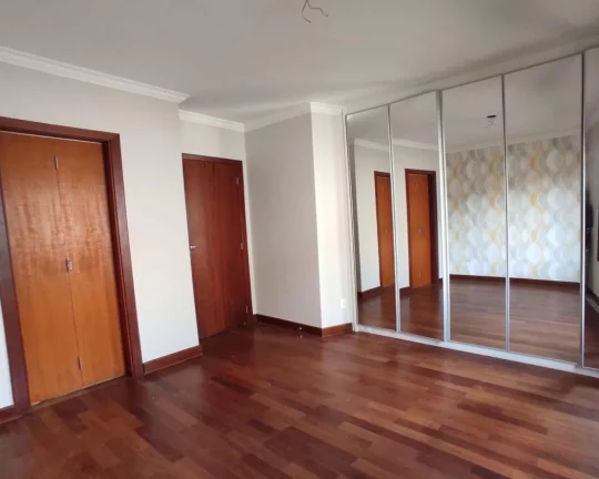 Imagem Sobrado em Condomínio no Butantã com 4dorms(2suítes) Próximo metrô e USP!!