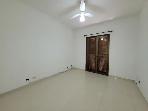 Imagem PITANGUEIRAS – UMA QUADRA DA PRAIA, LOCAL NOBRE, OPORTUNIDADE ÚNICA, 85 M² ÚTEIS, LOCALIZAÇÃO PRIVILEGIADA, GARAGEM NO PRÉDIO, ÁREA DE LAZER