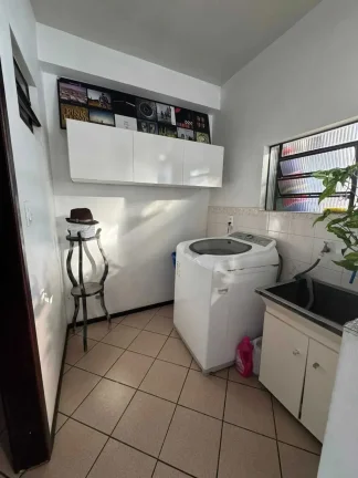 Imagem Casa com 3 dormitórios sendo 1 suíte e 1 vaga de garagem no bairro Guanabara em Joinville SC