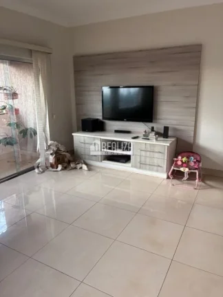 Imagem Sobrado de Alto Padrão à Venda com 4 Suítes, Closet e Área Gourmet no bairro Santa Maria - Uberaba/MG