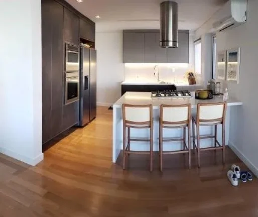 Imagem Cobertura no Alto da Boa Vista, com 234 M², 3 quartos sendo uma suíte master, 5 banheiros, 3 vagas, área de serviço, ar condicionado, churrasqueira.