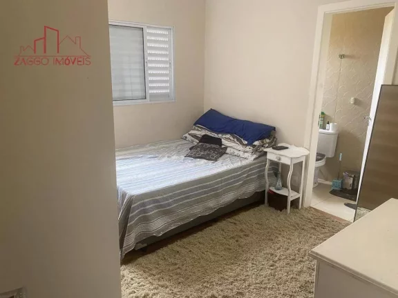 Imagem Belíssima casa térrea com piscina - 3 dorms. 160m².