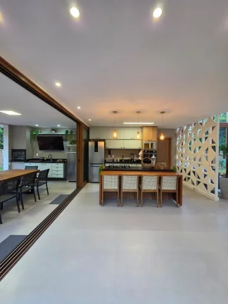 Imagem casa espaçosa em condomínio para chamar de lar na Praia do Forte