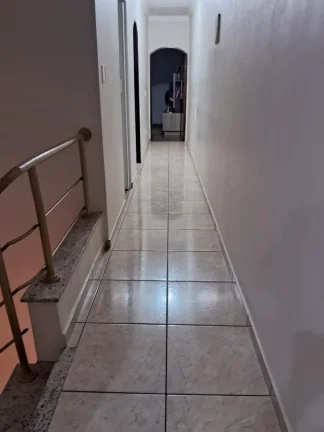 Imagem Sobrado para Venda em Santo André / SP no bairro Parque Gerassi