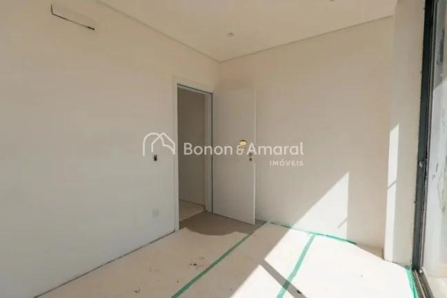 Imagem Casa à venda no Condomínio Pedra Alta, um imóvel de alto padrão que combina elegância, conforto...