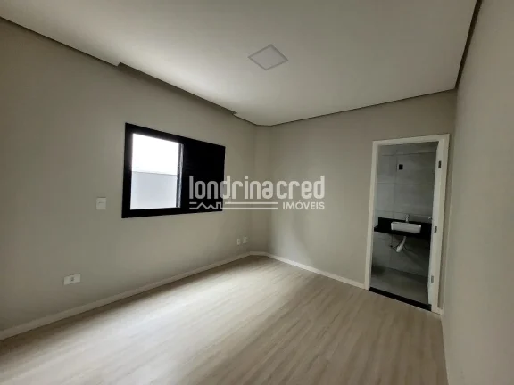 Imagem Casa Nova no Condomínio Tangará – Parque Tauá, Londrina: 3 suítes, área gourmet, quintal amplo, alto padrão e lazer completo na Zona Sul!