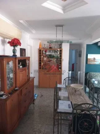 Imagem Maravilhos cobertura na quadra da Praia de icaraí