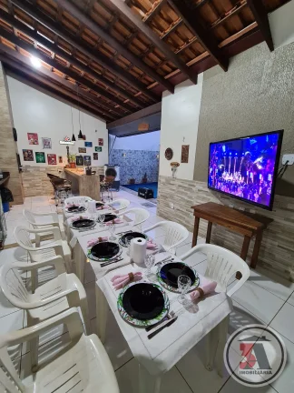 Imagem Casa 3/4 com piscina - Aponiã