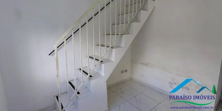 Imagem Oportunidade Única! Casa com 3 Quartos, Garagem Coberta e Ótima Localização