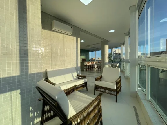 Imagem Excelente cobertura de luxo à venda na Riviera de São Loure Módulo 08 em Bertioga-SP: 4 quartos, 4 suítes, 2 salas, 2 vagas, 209,00m². Venha conferir!