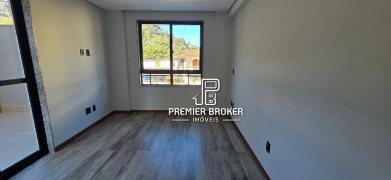 Imagem Apartamento Garden com 3 dormitórios à venda, 146 m² por R$ 950.000 - Alto - Teresópolis/RJ