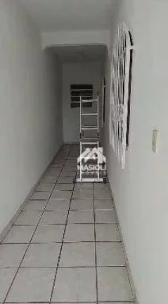 Imagem Casa com 5 dormitórios à venda, 230 m² por R$ 700.000,00 - Glória - Vila Velha/ES