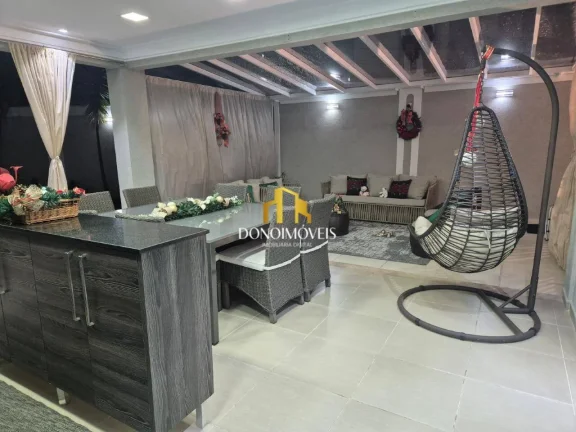 Imagem Sobrado de alto padrão em condomínio fechado - 585m² | 6 suítes