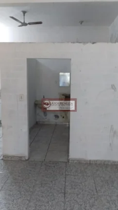 Imagem Aluga Salão Comercial de 125m² no Jardim Alpino, valor espacial de R$ 2.600.