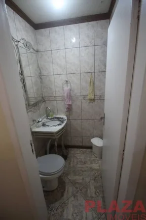 Imagem Casa no Centro | 9 Dormitórios | 4 Vagas | 300m² de Terreno | Permuta Menor | Balneário Camboriú – SC