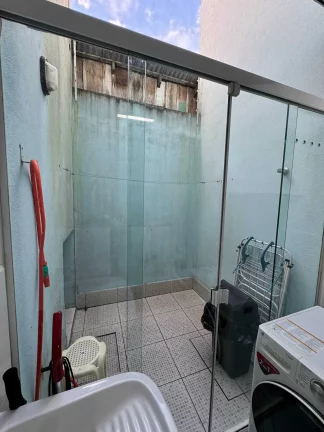 Imagem Casa com 2 dormitórios sendo 1 suite e 1 vaga de garagem no bairro São Vicente em Itajaí