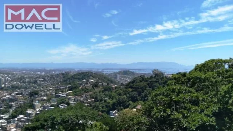 Imagem Cobertura duplex de 170 m² com 4 quartos - Santa Teresa / RJ